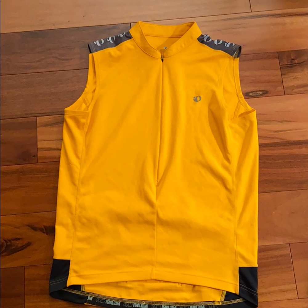 Pearl Izumi riding jersey. Size L